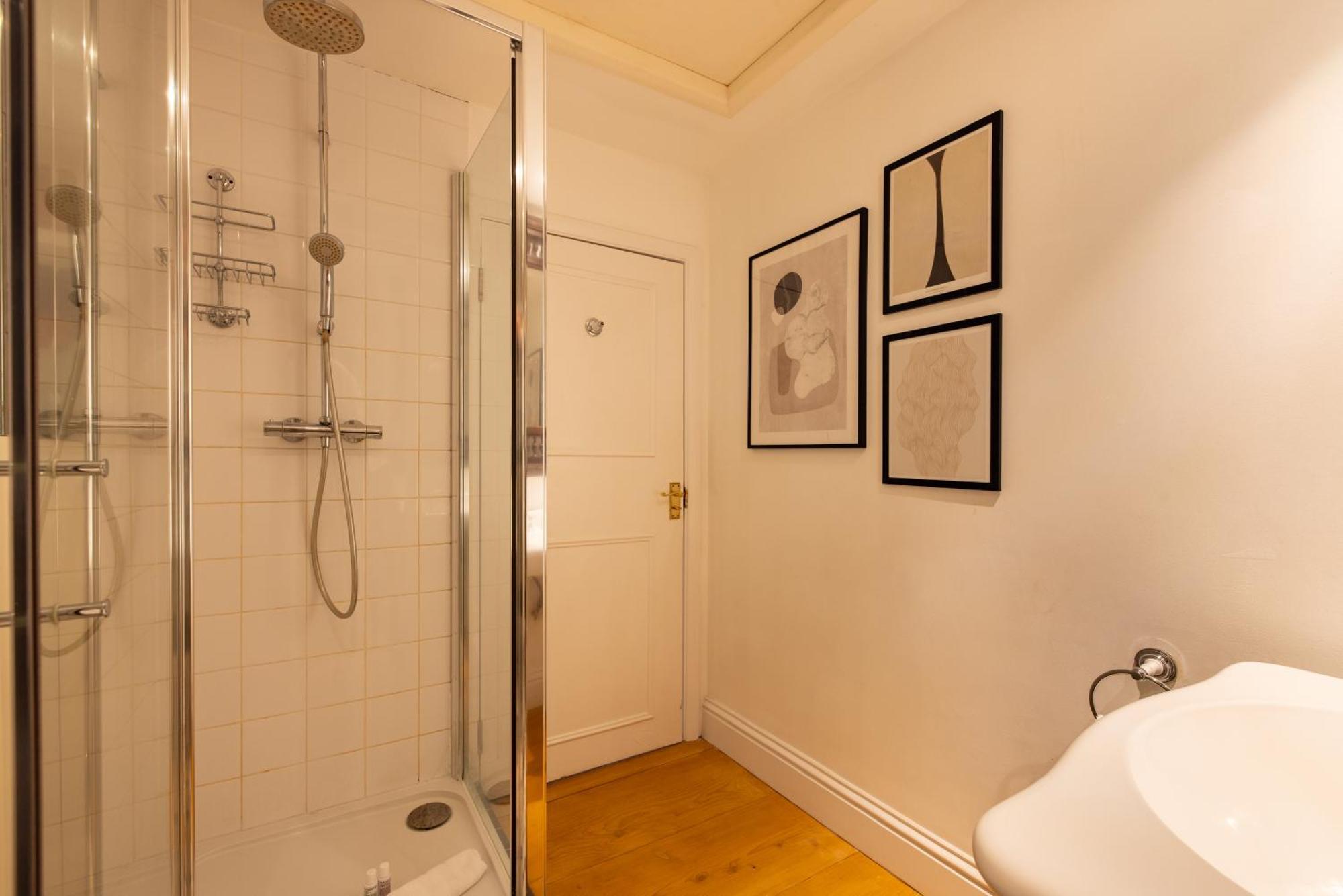 The Philbeach Gardens Place - Lovely 5Bdr Flat With Terrace London Exteriör bild