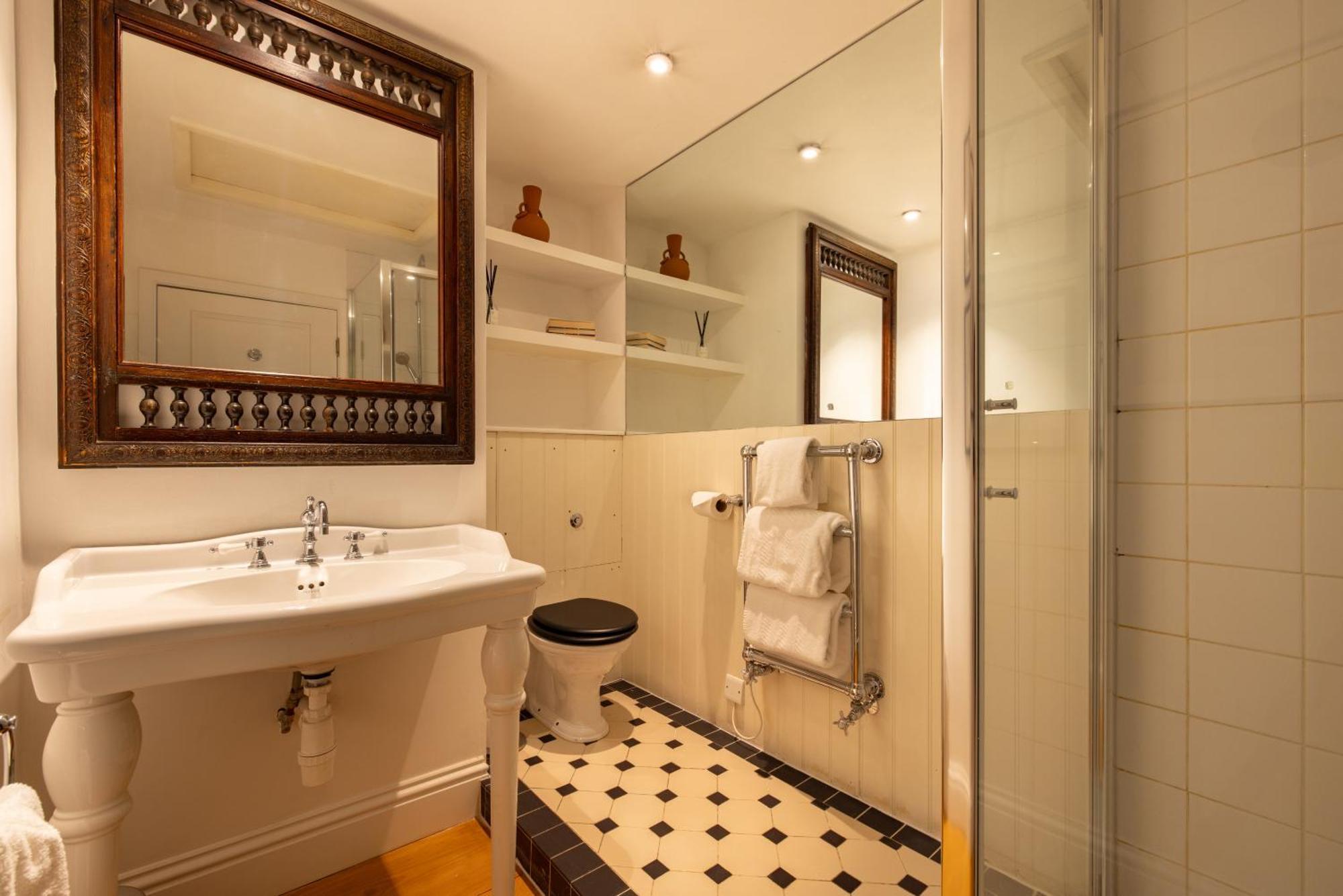 The Philbeach Gardens Place - Lovely 5Bdr Flat With Terrace London Exteriör bild